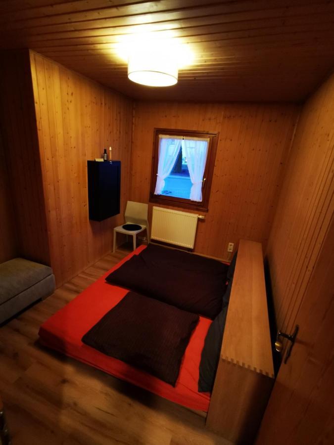 Bb19 Eifel-Ferienhaus Am Moseltal Mit Saunahaus Beuren  Екстер'єр фото